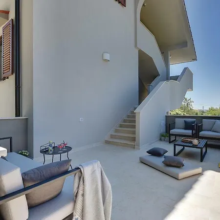Authentic Apartamento Pula