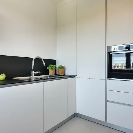 Authentic * プーラ