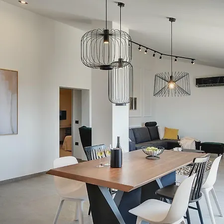 Authentic アパート *