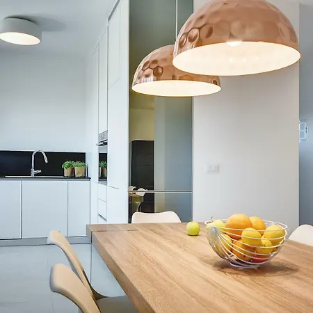 Authentic * プーラ