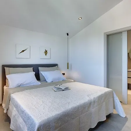 Authentic アパート