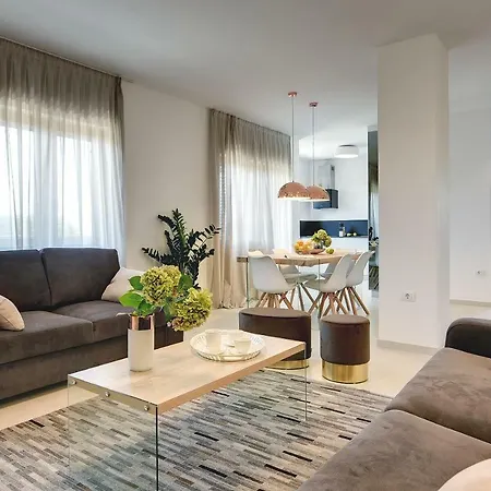 Authentic アパート プーラ