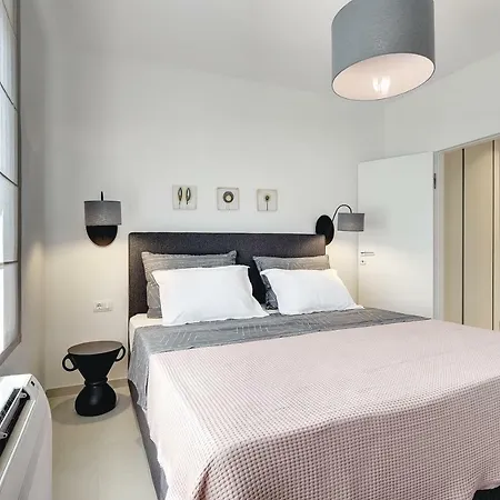 Authentic * プーラ